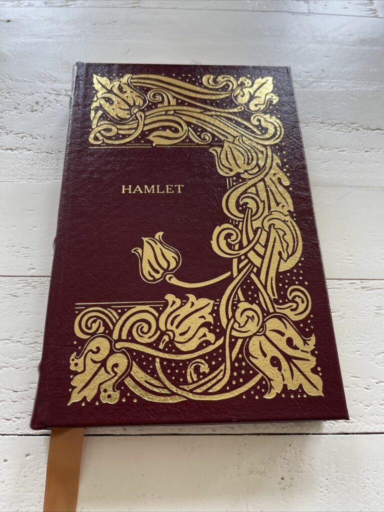 Hamlet by William Shakespeare, Collector’s Edition - Front view